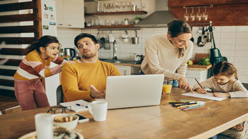 WhatUTalkingBoutFamily: Useful Tips, Life Hacks, and Smart Ideas for Everyday Family Life